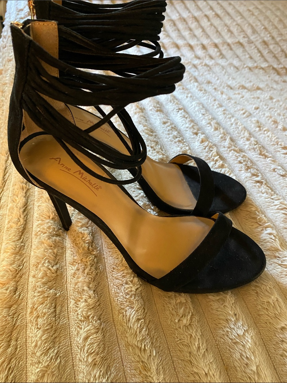 Stappy Black Heel Shoes Zip Up The Back